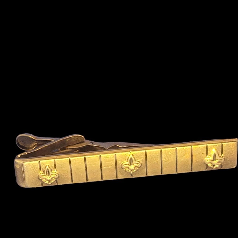Vintage Swank Gold Tone Fleur-De-Lis Tie Clip